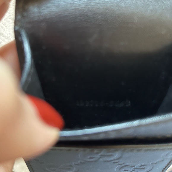 Gucci Black Embossed Wallet - Picture 3 of 4